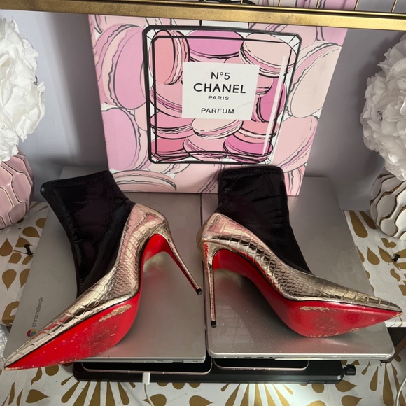 Red bottoms - Picture 7 of 7